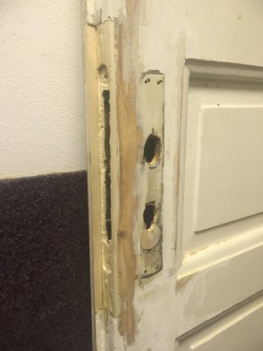 prodloužení a usazení zámku