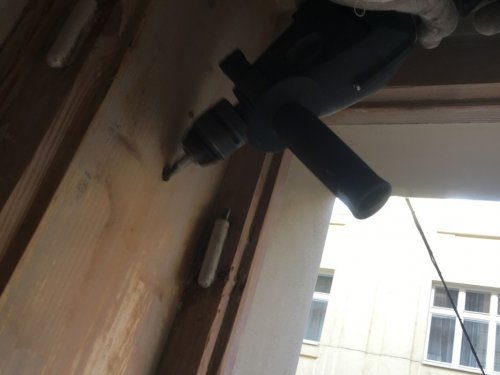 Renovace špaletového okna plná renovace - ukotvení