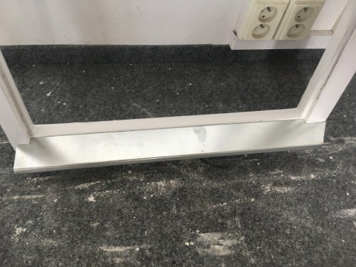 Renovace špaletového okna zlatá střední - pohled na opravu